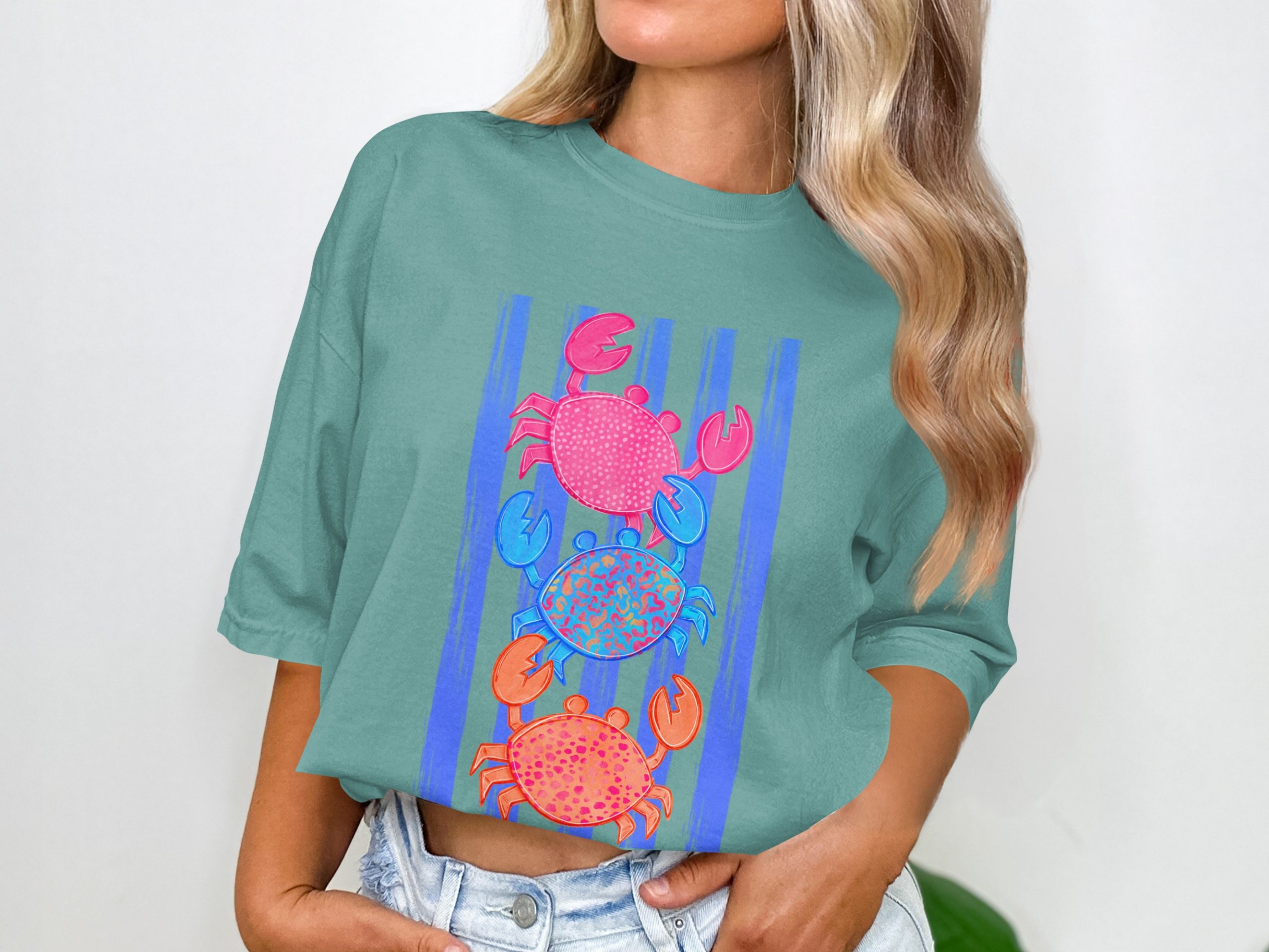 Colorful Crab T-Shirt, Stacked Crabs Beach Lover Tee, Vibrant Coastal Striped Summer Shirt, Ocean Life Gift for Her - Image 3