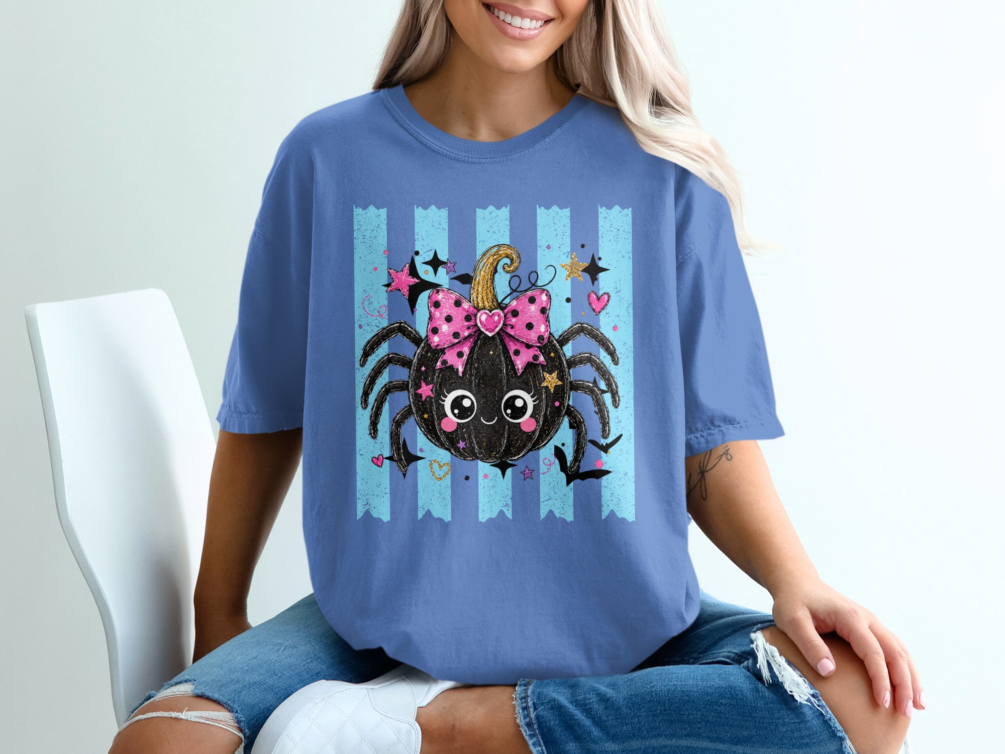 Cute Spooky Spider Pumpkin T-Shirt for Halloween Lover, Adorable Fall Autumn Tee Shirt with Faux Gold Glitter - Image 9
