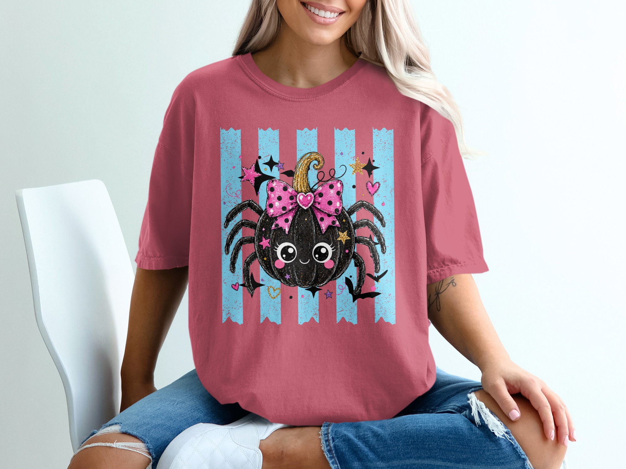 Cute Spooky Spider Pumpkin T-Shirt for Halloween Lover, Adorable Fall Autumn Tee Shirt with Faux Gold Glitter - Image 7