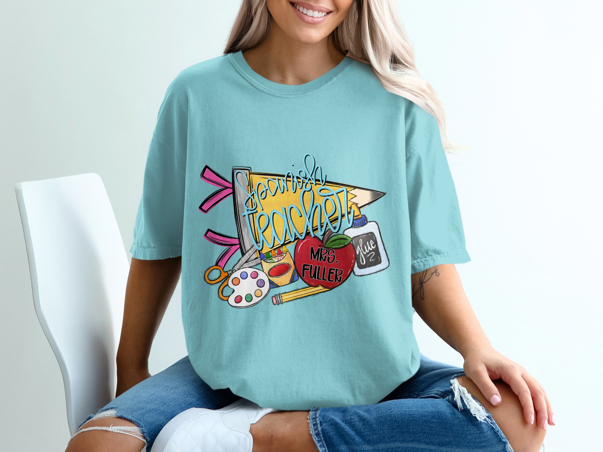 Personalized Spanish Teacher Shirt, Custom Mrs. Fuller Tee, End of Year Teacher Appreciation Gift T-Shirt - Image 19