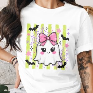 Comfort Colors ® Cute Kawaii Ghost T-Shirt, Pastel Goth Halloween Tee, Spooky Season Shirt, Pink Bow Ghost Top