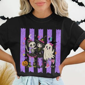 Spooky Cute Friends T-Shirt Retro Happy Halloween Tee Anime Witch Skelton Ghost Shirt Kawaii Goth Gifts for Her