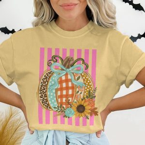 Chic Patchwork Pumpkin T-Shirt, Boho Fall Fashion Top, Autumn Harvest Tee, Cute Pumpkin Spice Season Shirt for Her