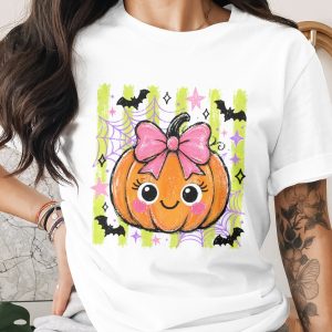 Comfort Colors ® Cute Halloween Pumpkin T-Shirt, Kawaii Spooky Season Tee, Pink Bow Fall Outfit, Happy Pumpkin Shirt